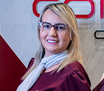renata-lima-recepcionista